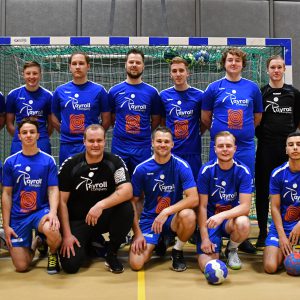 HEREN KWIEK SPELEN GELIJK TEGEN KOPLOPER